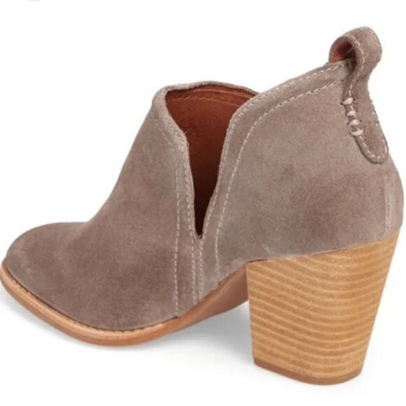 New Jeffrey Campbell Rosalee Suede Heeled Booties Boot ankle high heel tan brown - Picture 3 of 6